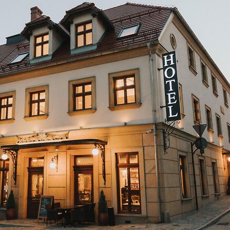 Hg Hotel Toszek Esterno foto